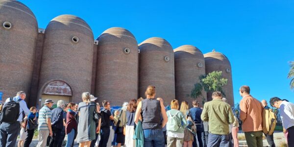 El proyecto de Metrovacesa en la antigua bodega Vinival capta el interés de arquitectos franceses